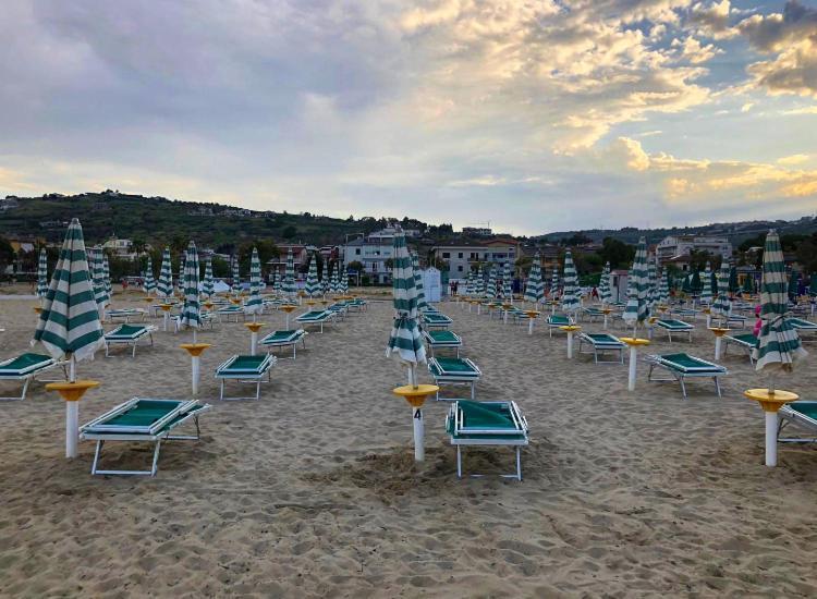Hotel Royal Vasto Eksteriør billede